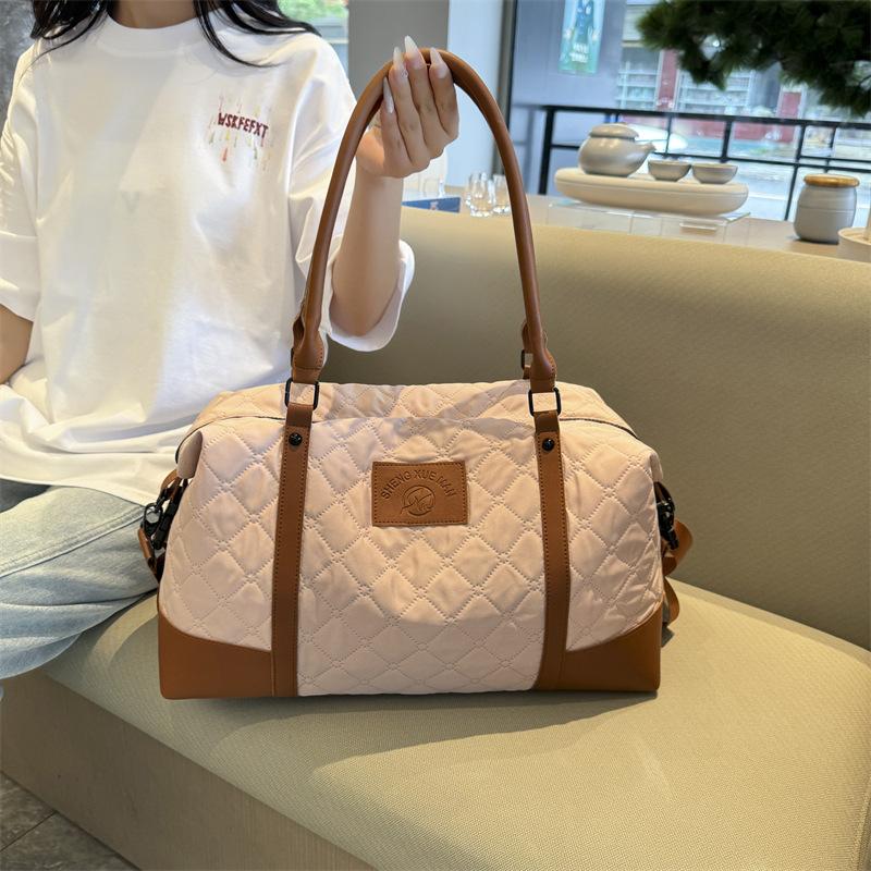 Travel bag High texture large capacity luggage bag Rhombus design fitness shoulder bag Short trip messenger bag