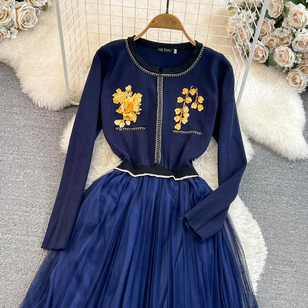 Høst Vinterklær Temperament Langermet Broderi Blomsterstrikket Mellomlang Kjole Uformell Spleising Mesh One Piece Dress