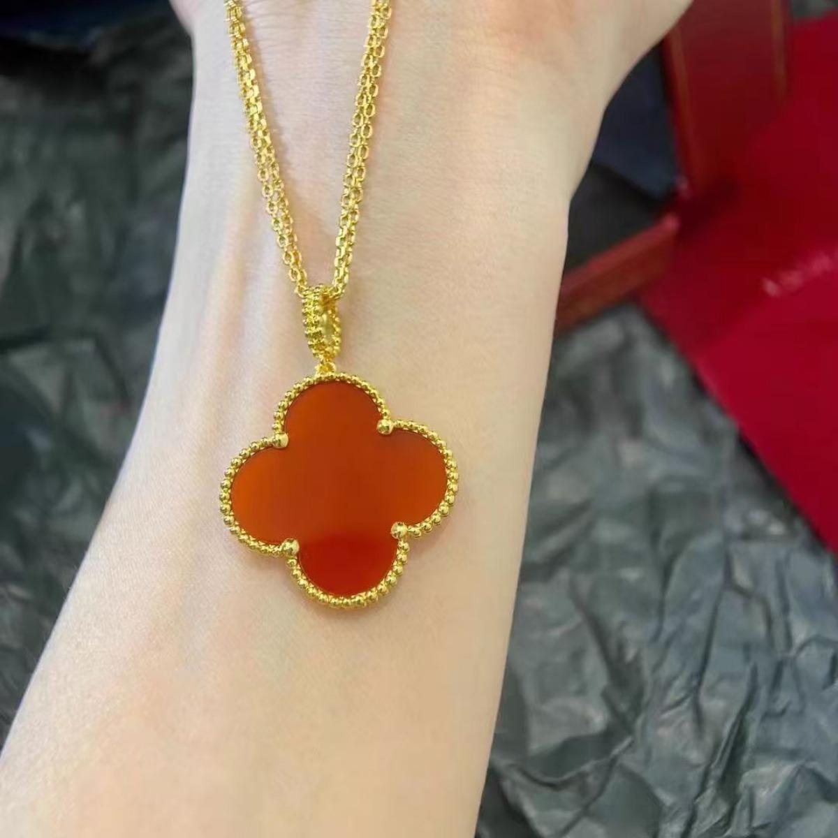 

Высококачественное ожерелье с четырехлистным клевером, ожерелье из соломенного свитера на удачу, белое перламутровое ожерелье, женское ожерелье 15mm