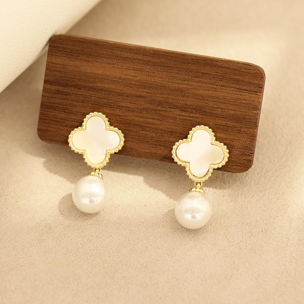 Classic Gold-plated Natural Fritillary Four-leaf Clover Stud Earrings Temperament 925 Silver Needle Pearl Earrings Without Ear Piercings Women's Model