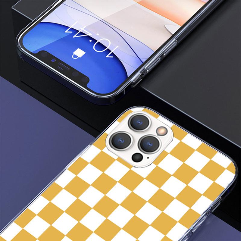 Retro Classic Chess Board Grid Phone Case For iPhone 17 Air 11 13 Mini 14 15 Plus 16 12 Pro Max 16E SE 7 8 Pattern Soft TPU Back