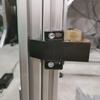 1 STuks Zwart Aluminiumlegering Deursluiting Slot Frame Bevestigingsaccessoires geschikt voor 3030 4040 4545 Europese Standaard Aluminium Profiel