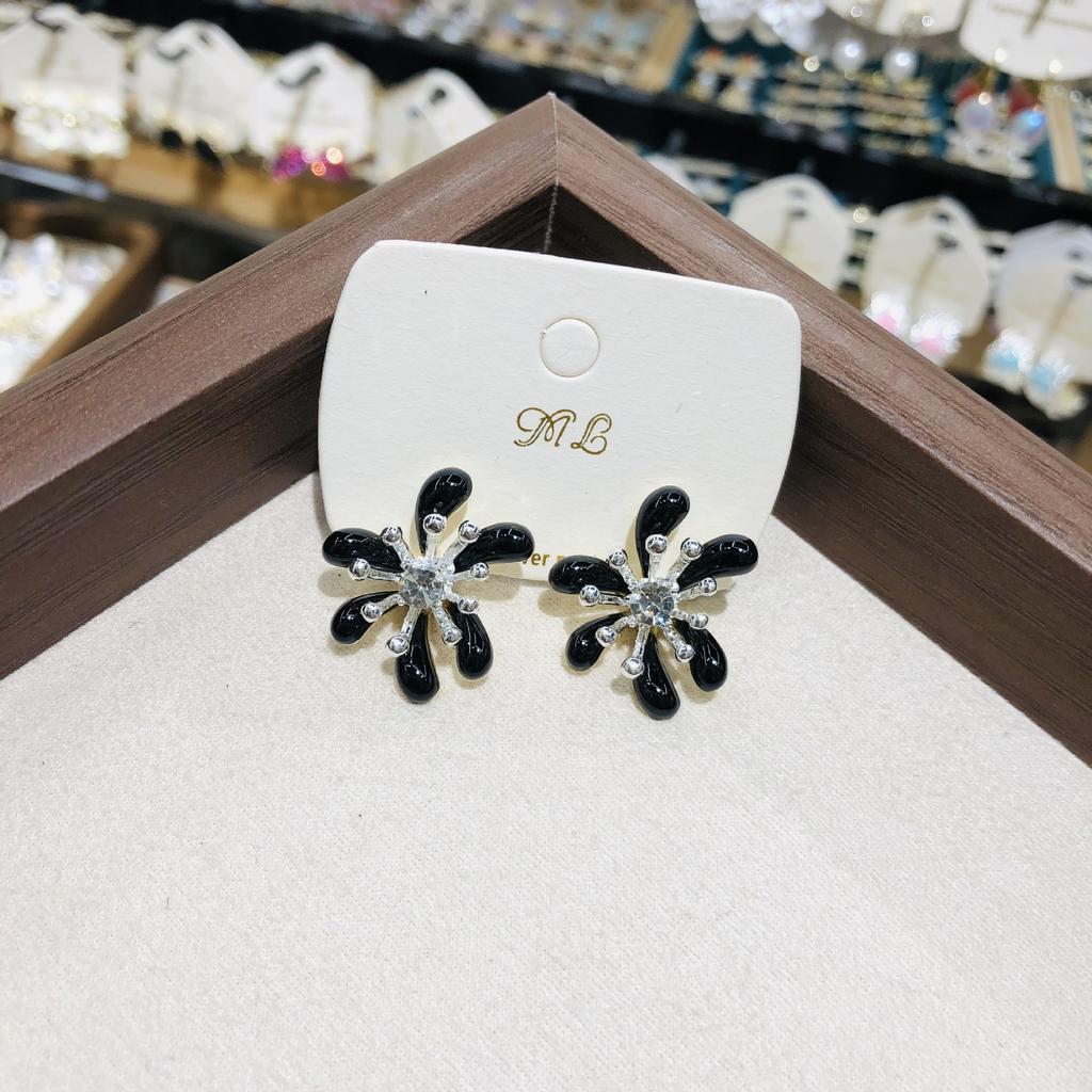 Faionable Retro Simplified Red Firework Diamond Embedded Earrings Luxury Court Design Sensation Earring Accories for Women