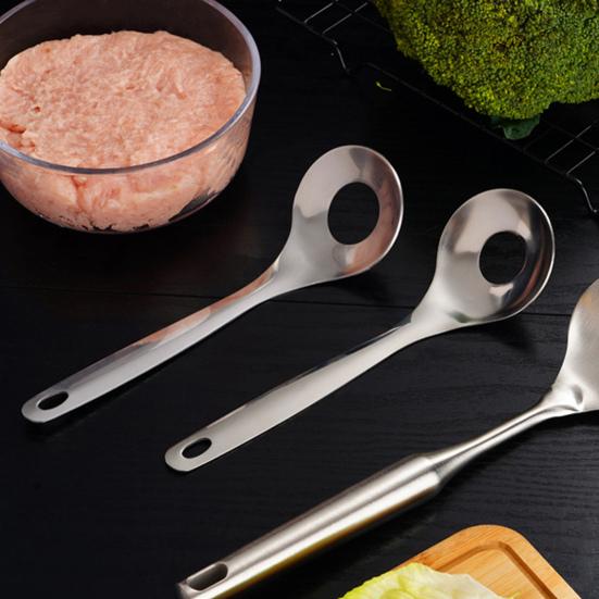 Meatball Maker for Shrimp Stainless Steel Spoon, Ergonomic Long Handle Manual Utensils, Non-Stick Spoon Oval Leak Design Kitchen Tool Meat And