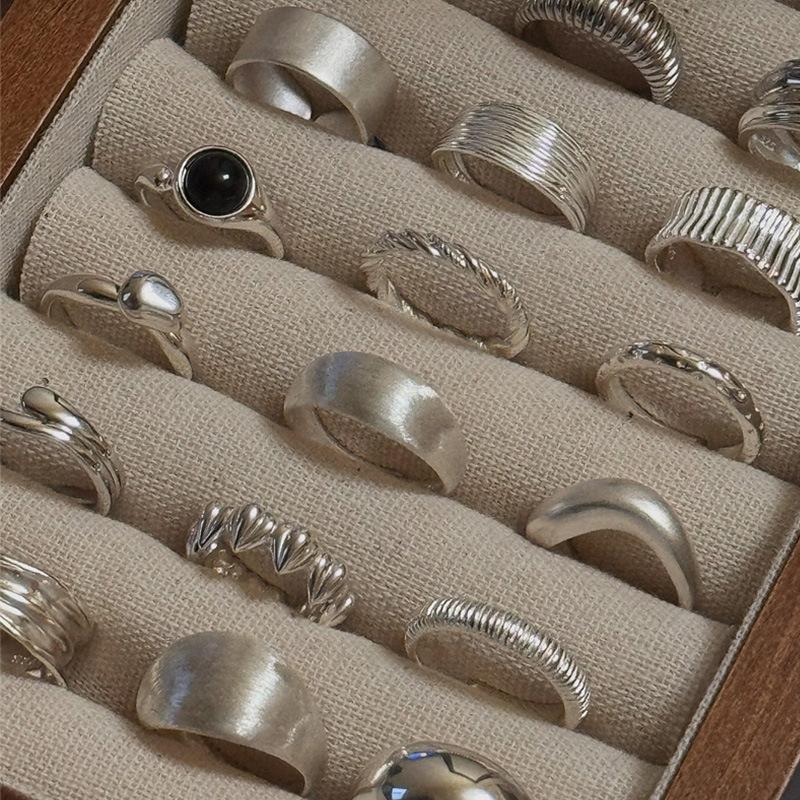 Retro S plain ring, non-fading light luxury index finger ring, open ring.