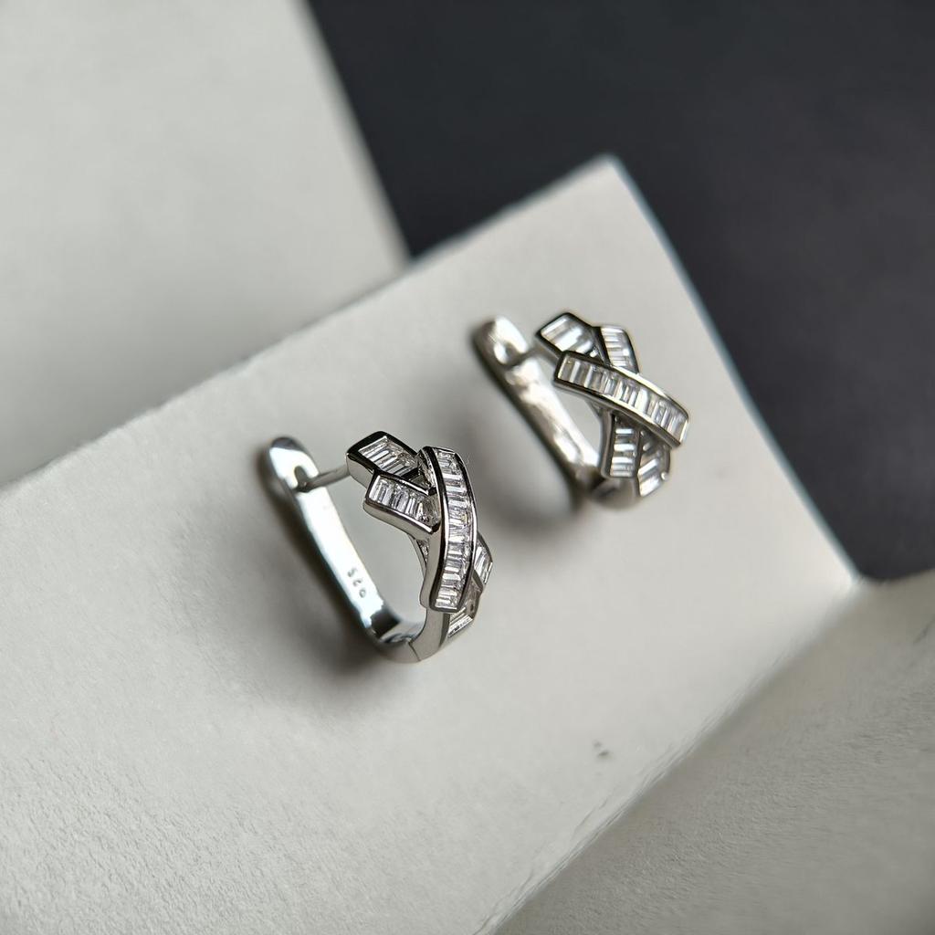 Серебряные серьги с фианитами (2184225)