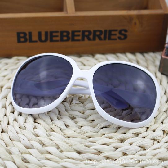 3113 Sunglasses Women Driving Sunglasses Large Frame Glasses Women Trendy Retro Women Black Sunglasses