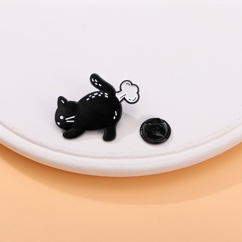 Original Cartoon Katze Metall Brosche Niedliche Tier Serie Schwarze Katze Pistolen Abzeichen Heiß verkaufte Pin Zubehör