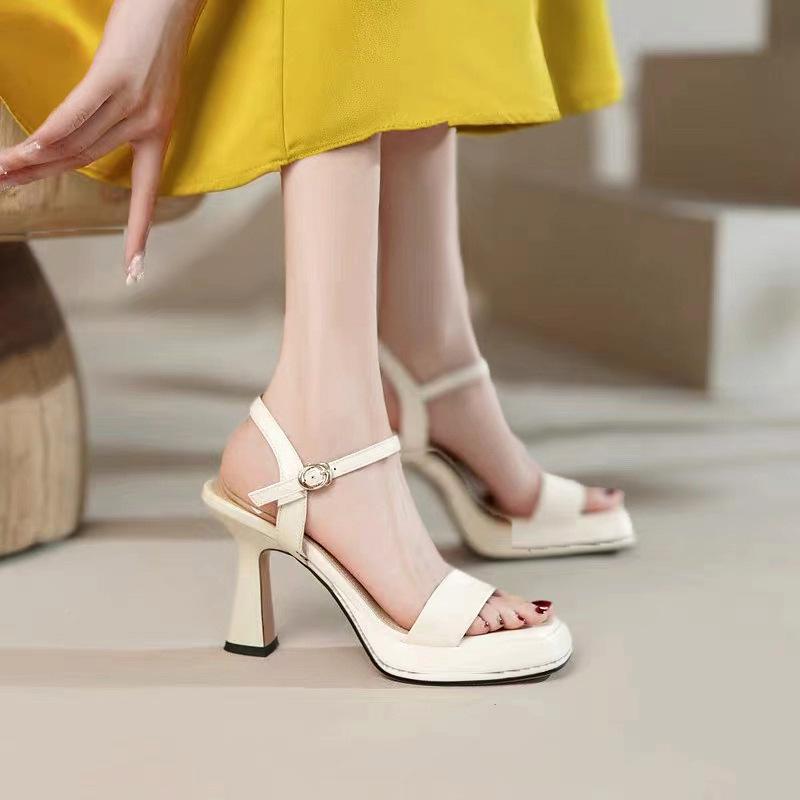 Fashion Thick Soled Women Shoe 2025 Summer One Line Fashion High Heels Waterproof Thick Heels Platform Sandal