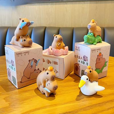 Kapybara Pracovný týždeň Emócia Malé fazuľka Kapybala Kapybala Kreslená bábika Stolová dekorácia Ozdoba Narodeninový darček