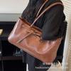 Retro Bag Women's Large Capacity 2025 New Autumn and Winter Versatile Simple Shoulder Bag Premium Texture Commuter Tote Bag