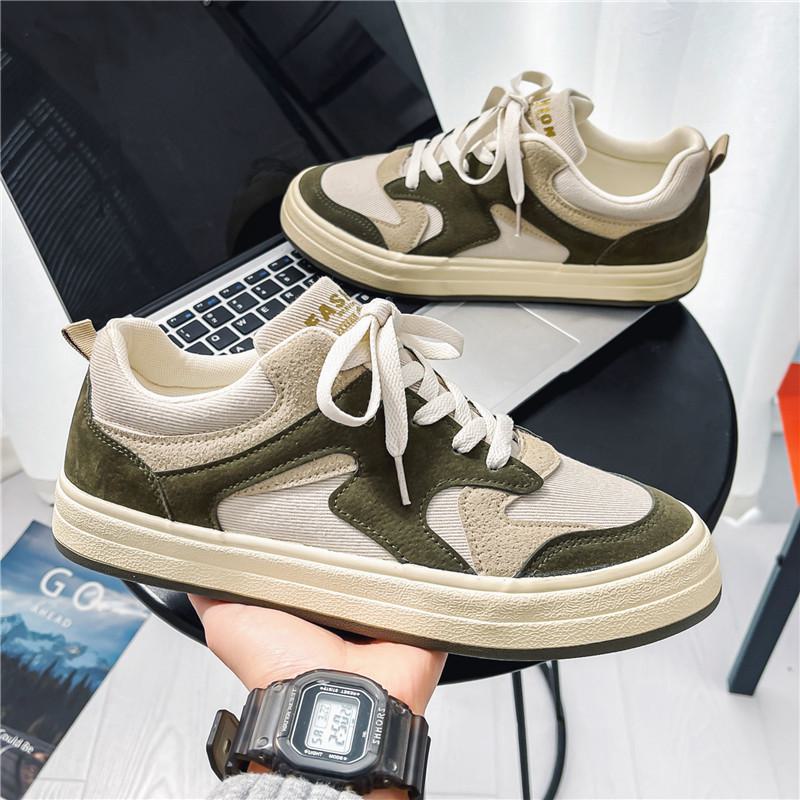 2024 Spring Canvas Fashion Shoes: Korean Style Trendy Men's Breathable Casual Sports Shoes.