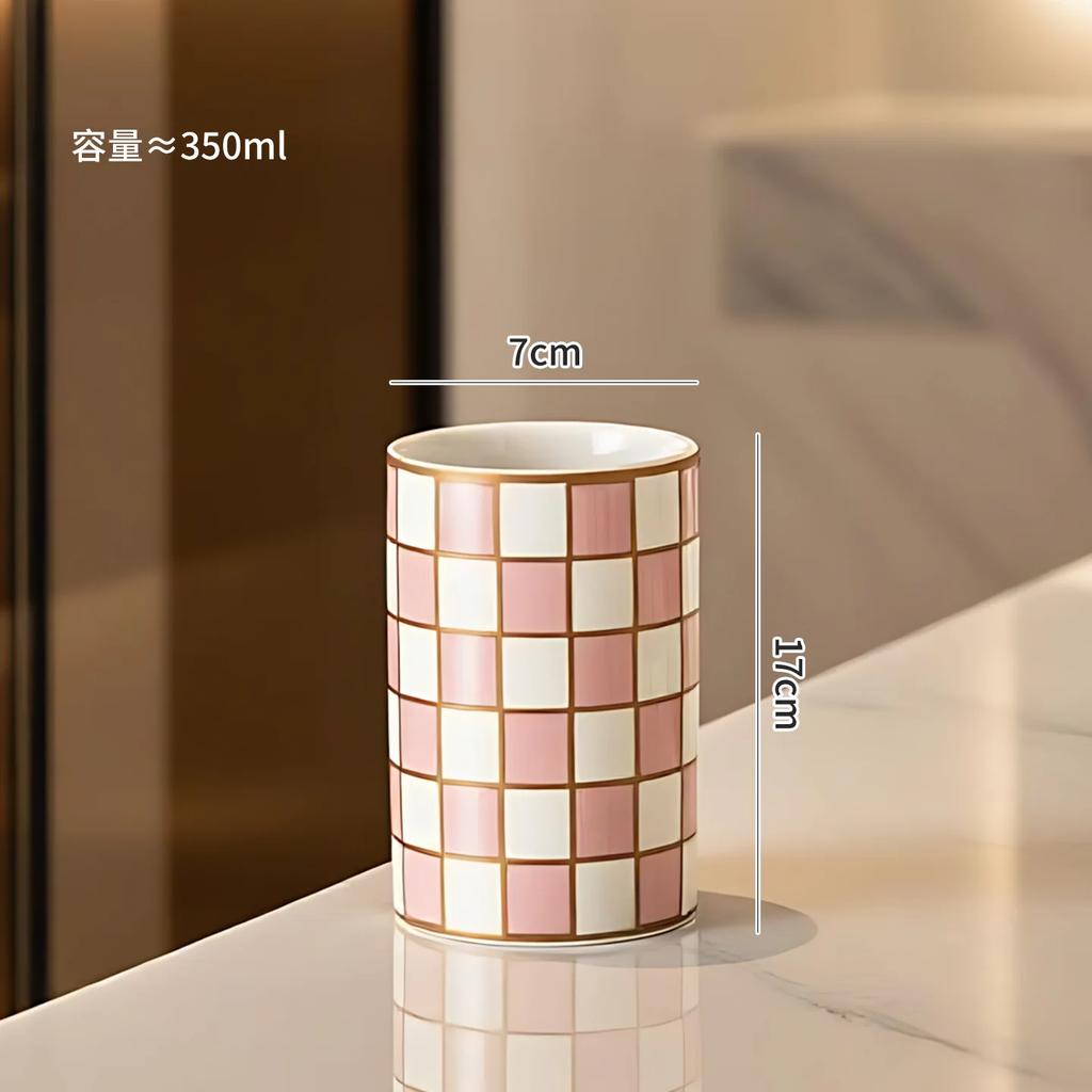 Creative Black and White Checkered Ceramic Lotion Bottle Toothbrush Holder Home Shampoo Refill Bottle Press-type Soap Dispenser