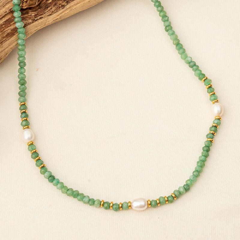 GEMCHIC Women's Natural Green Aventurine Beaded Necklace with Freshwater Pearls Ethnic Style Gold Chain Choker