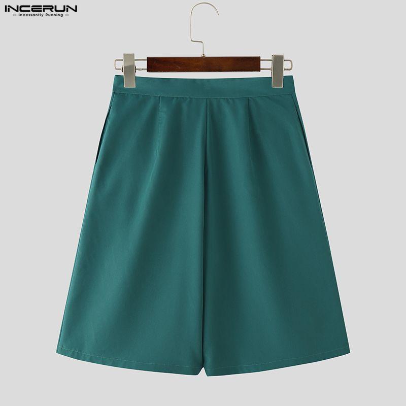 INCERUN Two Pieces Men V Neck Thin Sleeveless Vest and Pleated Shorts Clothing Sets