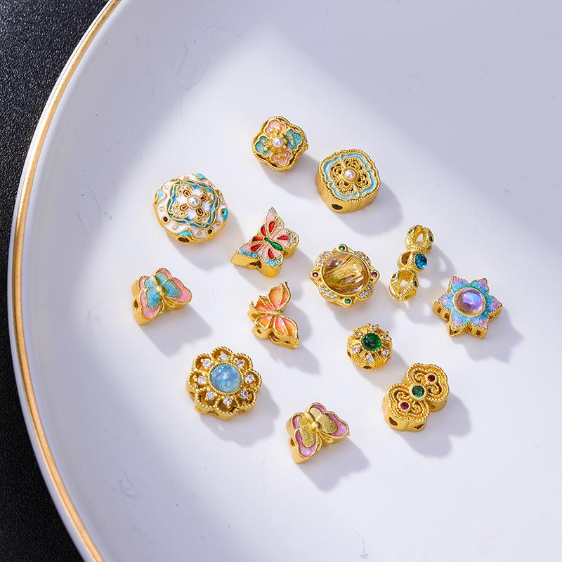 Gold Vajra Butterfly Spacer Beads with Gemstone Look and Strong Color Retention – Alloy Drip Oil Finish