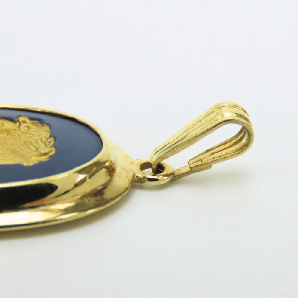 Used Wedgwood Pendant top metal 2.9g gold blue plating