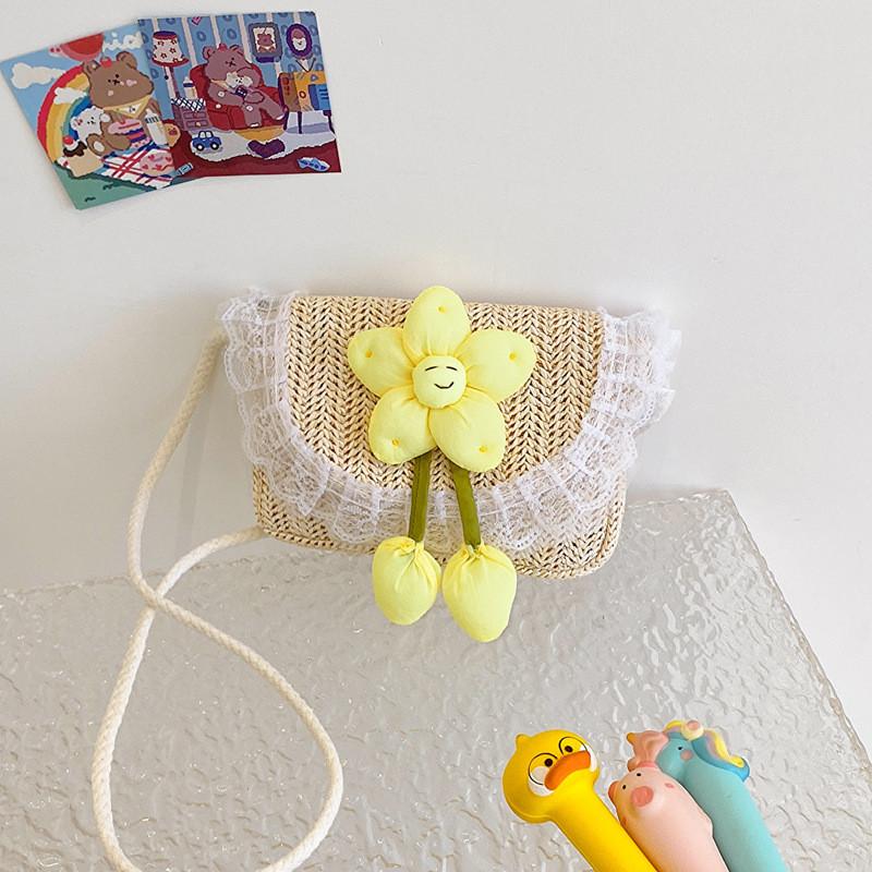 

Adorable Cartoon Kids Crossbody Bag Woven Straw Lightweight Beach Flower Bag Summer 2024 Beige Yellow