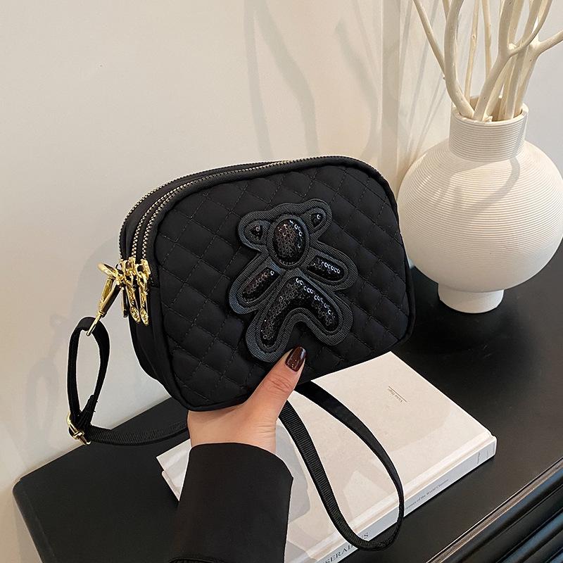 Nylon cloth bag women's summer new fashion shoulder messenger bag high-end sense niche diamond mobile phone bag