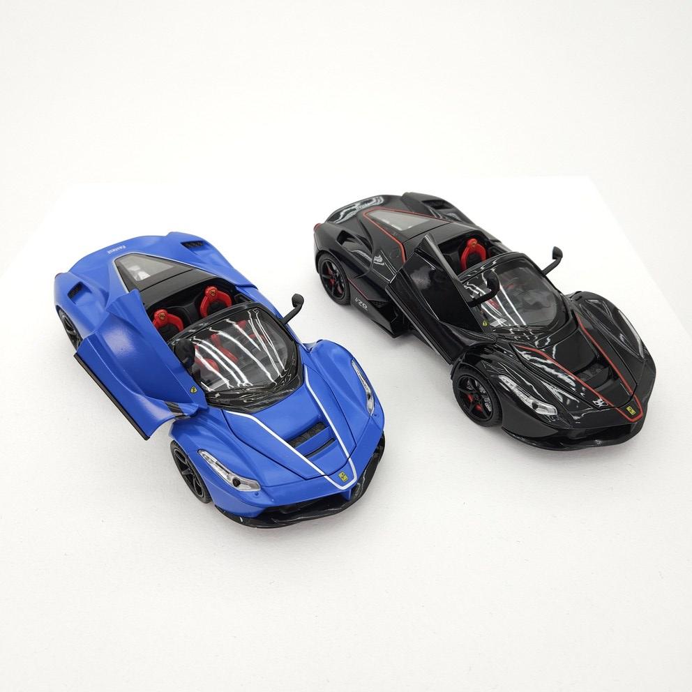 1:24 Ferrari LaFerrari Diecast Sports Car Model, Blue