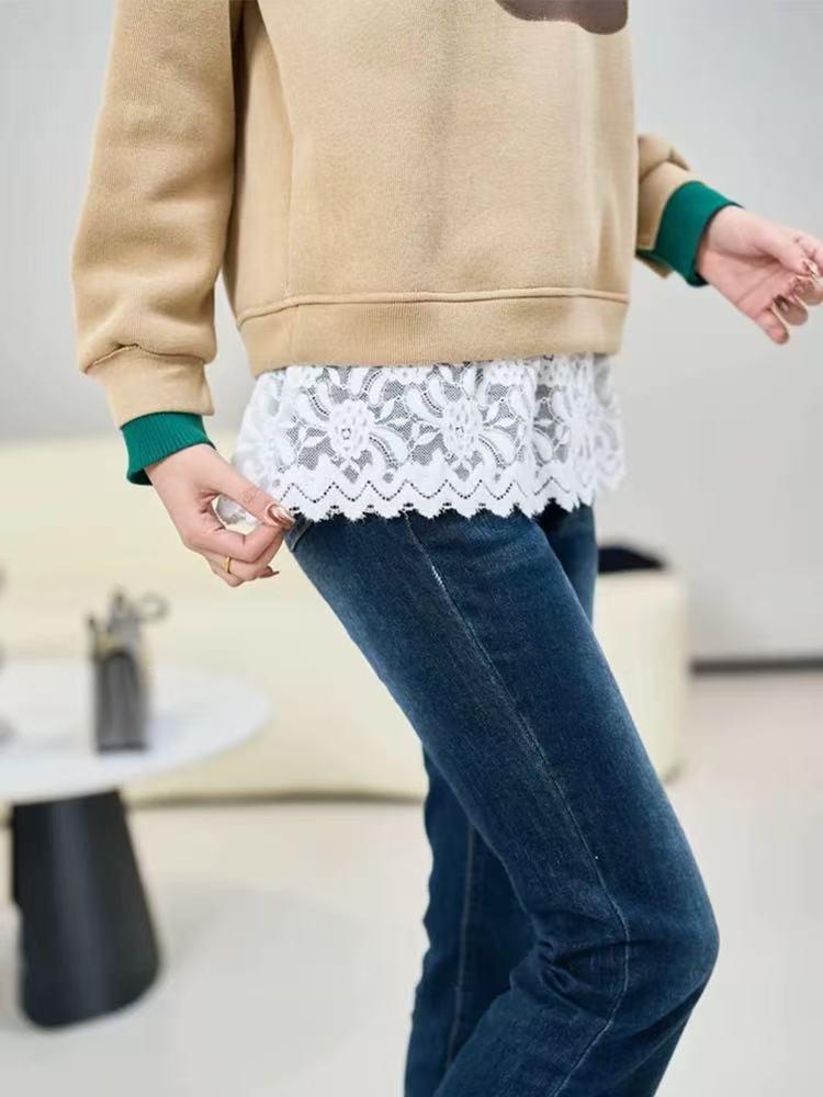 Lace Safety Shorts for Autumn/Winter: Ideal for Layering, Covers Buttocks, Pairs with Ripped Jeans and Yoga Pants