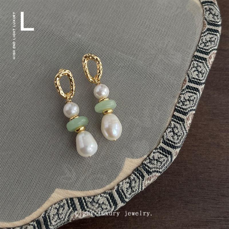 New Chinese-style Handmade Design - Retro Court-style Hanfu Accessories and Ancient Decorative Items - Ear Pendants and Earrings