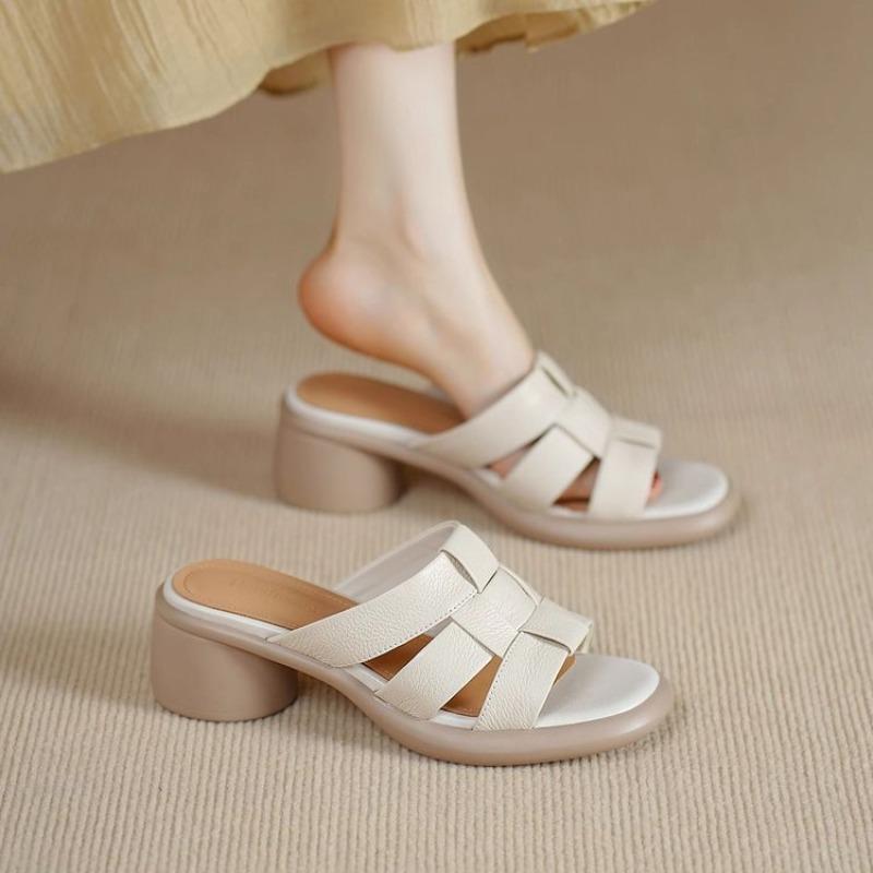 Neue Schuhe mit dicker Sohle für Damen, Vielseitige Oberbekleidung, Pantoletten mit mittlerem Absatz, Modische Freizeitsandalen mit Höhenabsatz