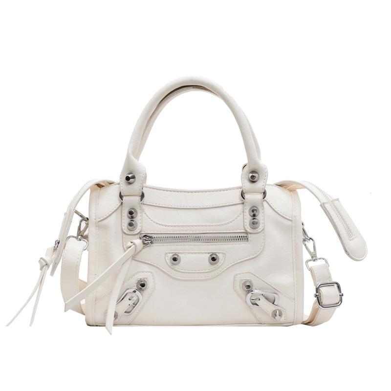 

Новая сумка-локомотив ручной работы из масляного воска, нишевый модный дизайн с заклепками, текстурная сумка-мессенджер One Size