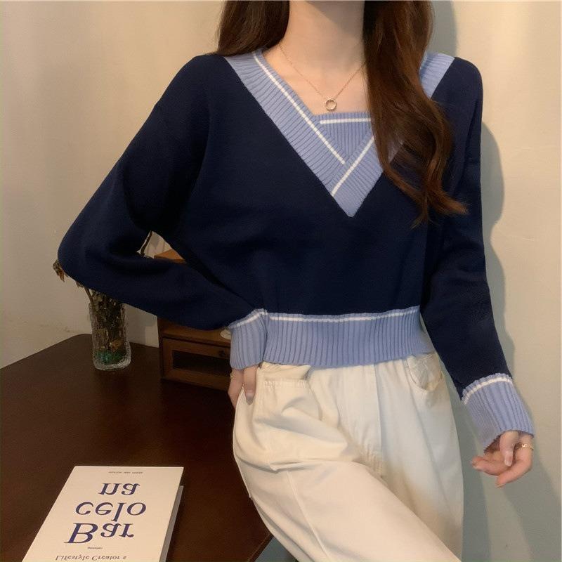 Fake Two-piece Contrasting V-neck Knitted Bottoming Shirt Women's Autumn Coat with Slim-fitting Sweater Inside, Small Short Top