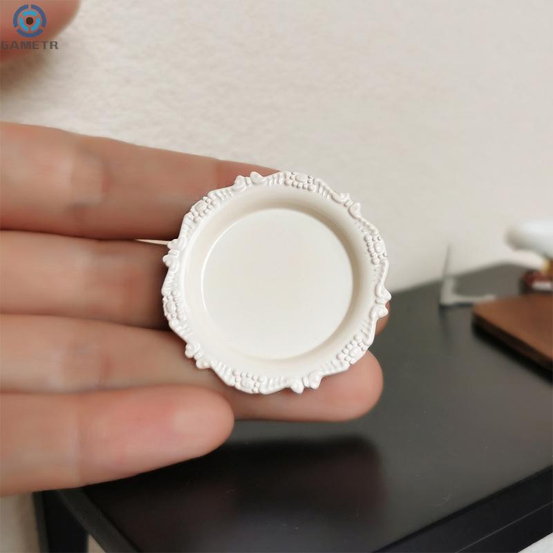3Pcs/Set Girl Toy Miniature Dollhouse Pastry Plate Mini Retro Carving Tray Disc Play Kitchen Food For Doll Accessories
