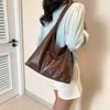Stylish Large Capacity Vintage Tote Bag For Women With Chic Design Ideal For Spring