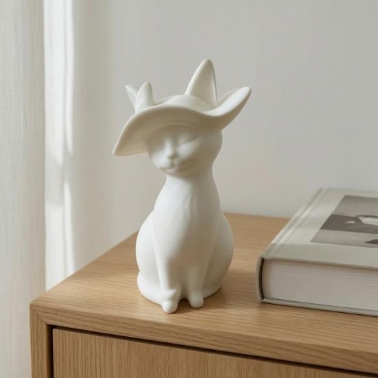 Desktop Ornament 3D Printed Hat-Wearing Cat Shape Figurine Integrated Molding Sculpture Decorative Desktop Accessory
