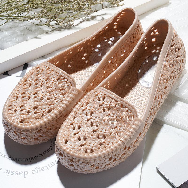 Fashion Flats Shoes Women Hollow Out Slip On Casual Nurse Shoes Summer Loafers PVC Female Sandals Shallow Beach Breathable Zapatos