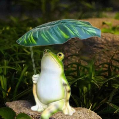 Leisure Frog Lounging Under Leaf Figurine Courtyard Decoration Cute Fine Workmanship for Pool Patio