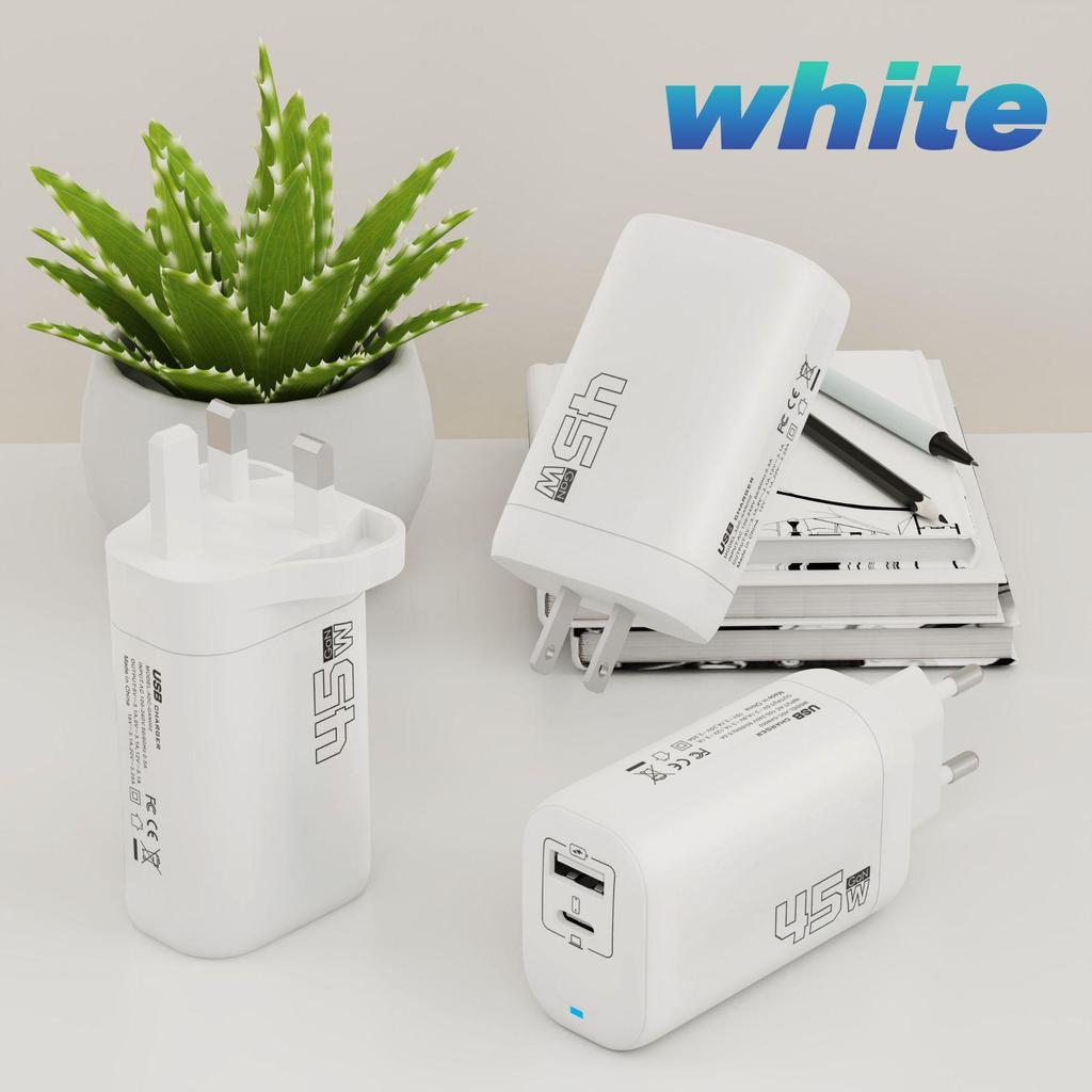High-Power Multi-Port Universal PD Charger with US/EU Plug