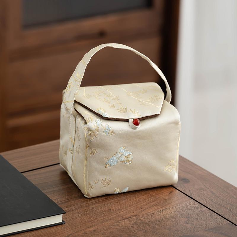 Portable Shockproof Quilted Silk Tea Set Bag - Handheld, Thickened, Outdoor Travel Protection
