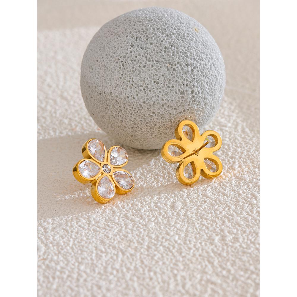 Yhpup AAA Bling Zirkonia Blume Goldene Steckerohrringe für Damen 316L Edelstahl Mode Glänzender Schmuck Wasserdicht