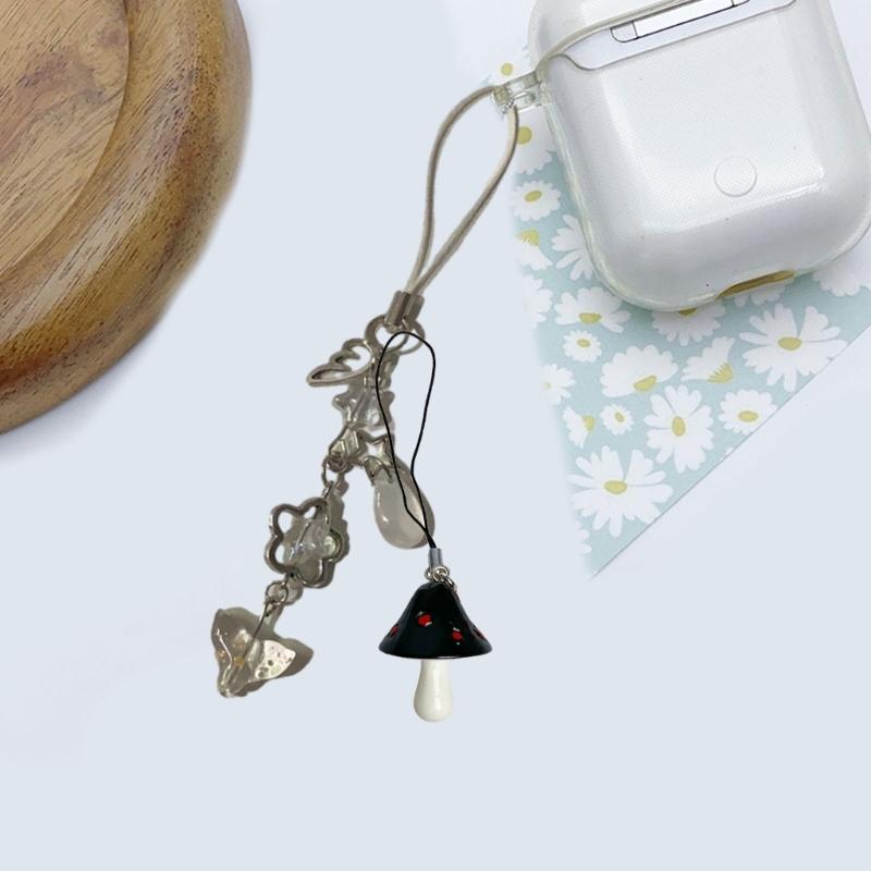 Mushroom Theme Keychain Colorful Resin Artwork For Keys Backpacks Trendy Practical Gift For Birthdays Celebrations