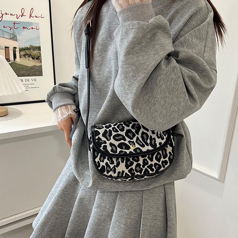 Retro Flowers Pattern Bags Simple Style Designer Women Shoulder & Crossbody Bags Small High Quality Handbags Purses