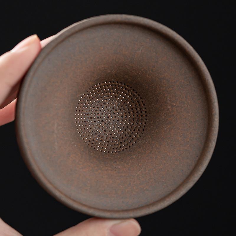 Japanese Gilding Iron Glaze Monk Tea Strainer All-Ceramic Integrated FilterTea Pet Decoration Tea Net Tea Strainer Tea Filter