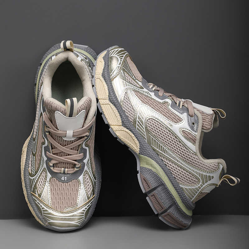 Fashion With Holes Chunky Fashionable Men's Footwear Mens Boots Size 45 Shoes High Sneakers Husband Sport Universal Brands High-end