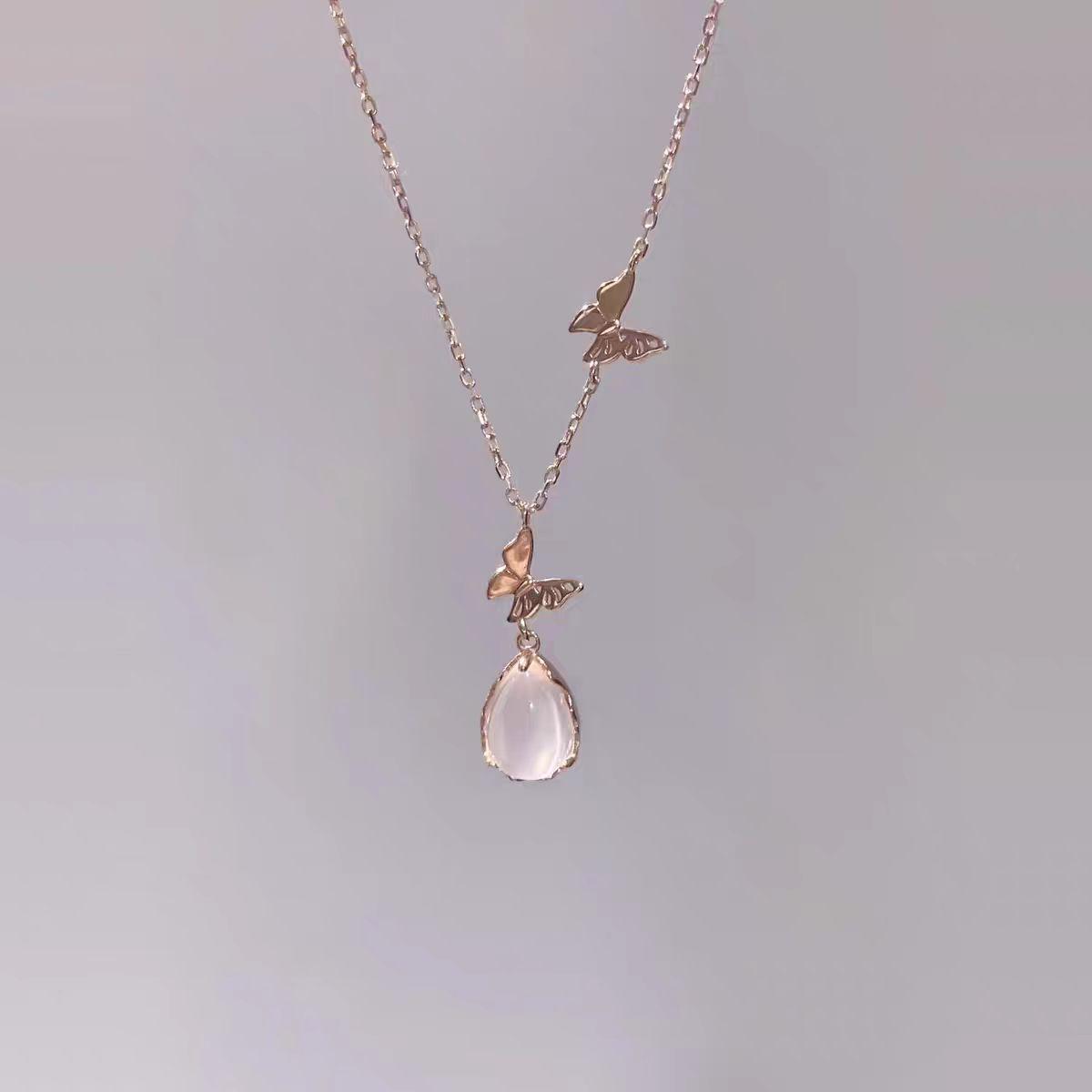 Элегантное колье-подвеска в форме слезы с бабочкой: Женская роскошная бижутерия на ключицы