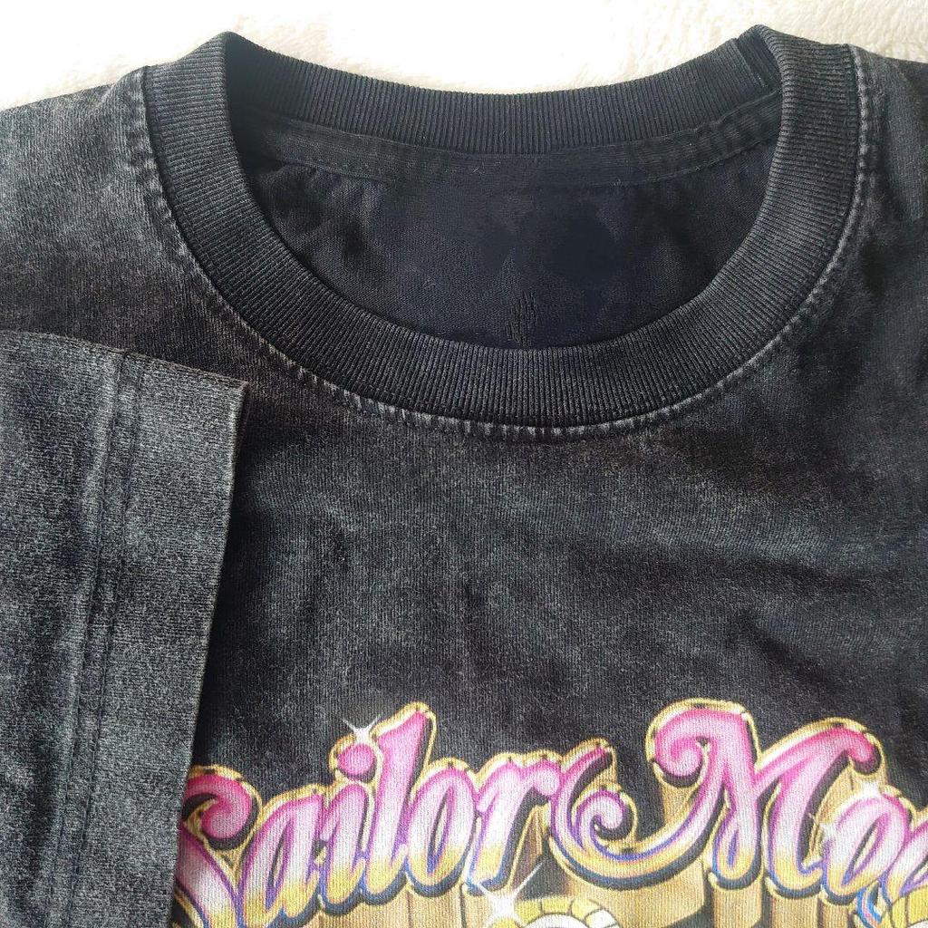 [USED] Vintage Sailor Moon Print T-shirt Featuring Tsukino Usagi and Distressed Print.