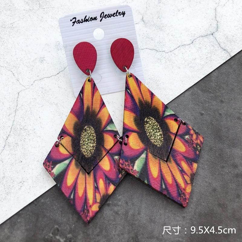 Bohemian Wood Earrings Women's Personality Exaggerated Print Flower Stud Earrings Vacation Versatile Temperament Earrings