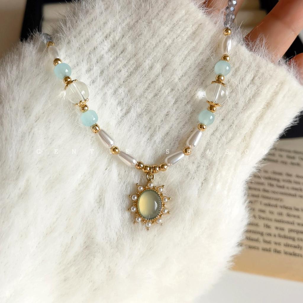 Female Retro Style Summer Versatile Collarbone Necklace