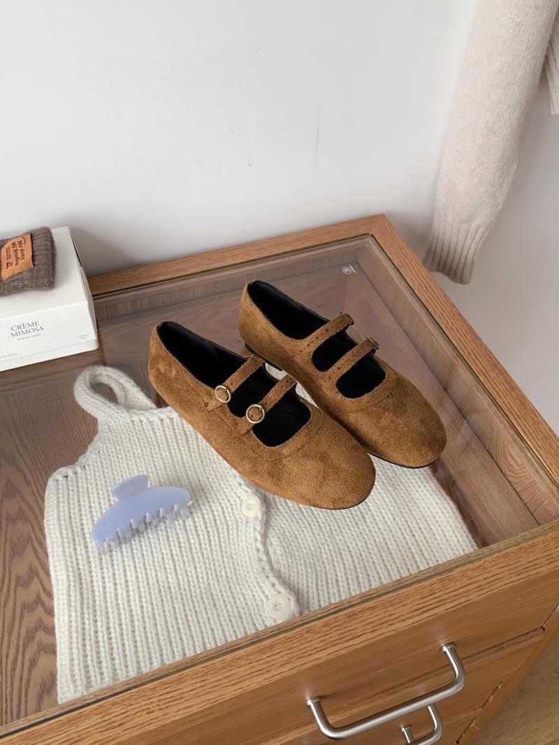 

Premium retro double-breasted woolen Mary Jane shoes women s 2025 autumn and winter new versatile flat single shoes grandma shoes 39 коричневый