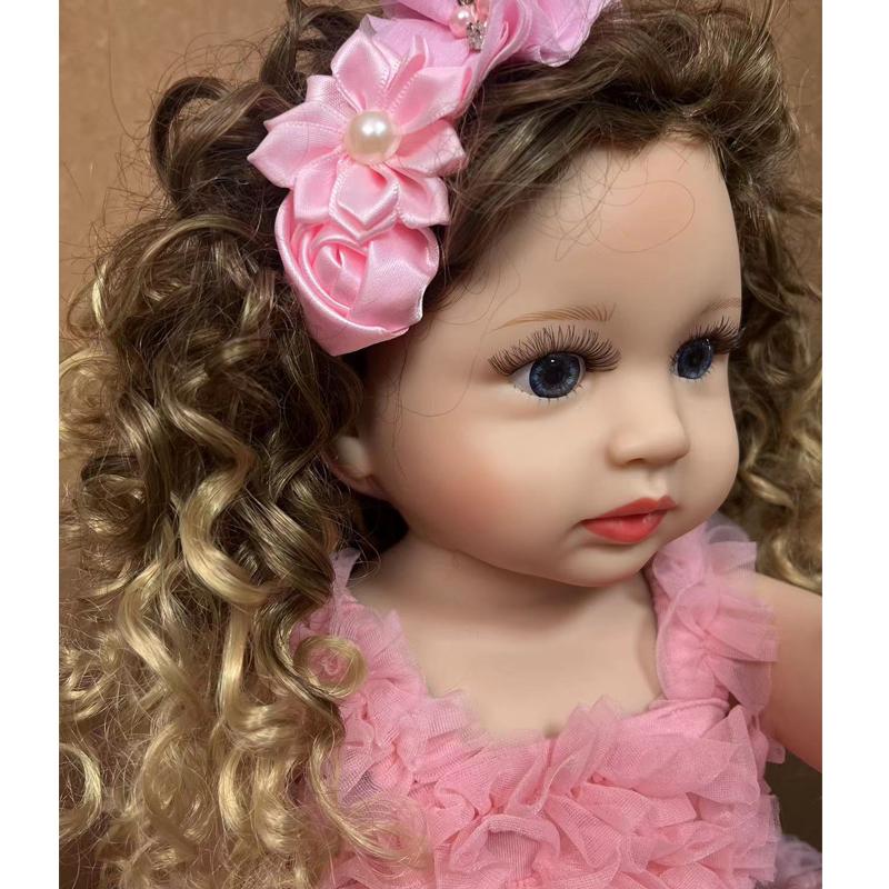 Nový příchod Lifelike Princess Reborn Baby Dolls celosilikonový vinyl voděodolný bebe Reborn Boneca zakřivené vlasy Girls Playmates