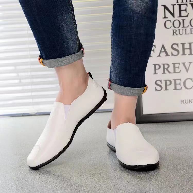 New Men's Shoes for Spring and Summer Soft Sole Bean Shoes for Men's Casual Leather Shoes British Trendy Dad's Shoes Driving Lazy Shoes