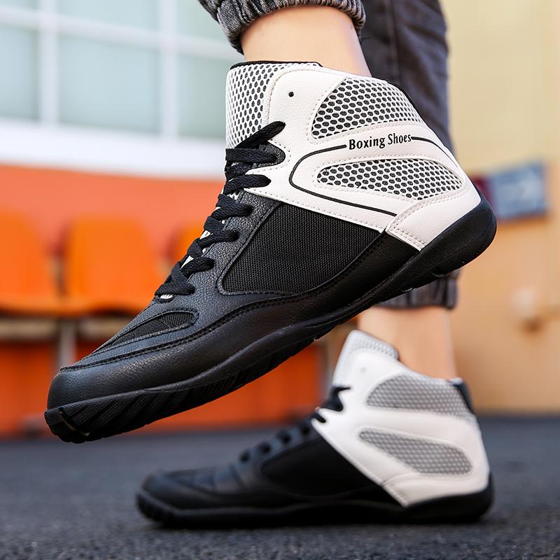 Men Boxing Shoes Classic Fighting Sneakers Brand Breathable Wrestling Shoes Women Professional Outdoor High Ankle Boxing Boots