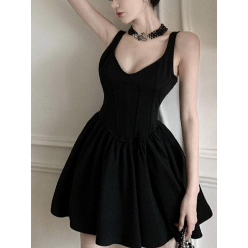 Small dress black Hepburn style French retro fishbone waist high-end small dress women's summer